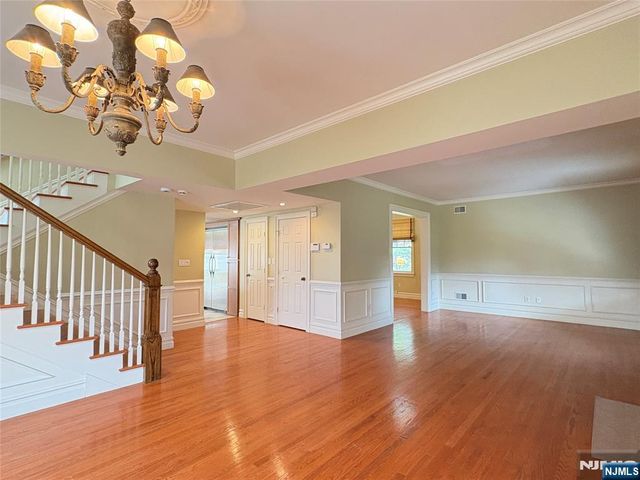 38 Walthery Avenue, Ridgewood, NJ 07450