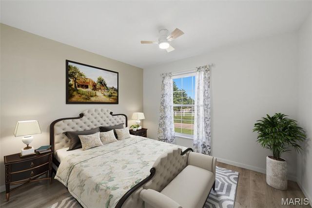 4392 Chateau De Ville Drive H, Unincorporated, MO 63129