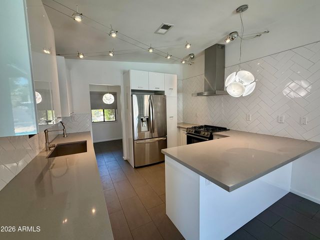 3702 E Paradise Drive, Phoenix, AZ 85028