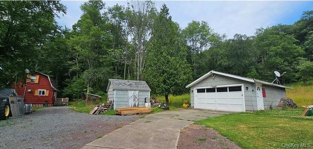 9003 County Hwy 28, Long Eddy, NY 12760