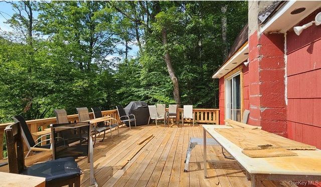 9003 County Hwy 28, Long Eddy, NY 12760