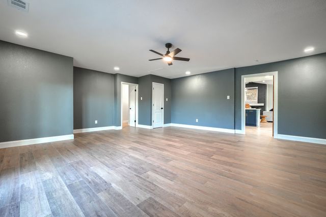 931 Meadow Drive, Rockwall, TX 75032