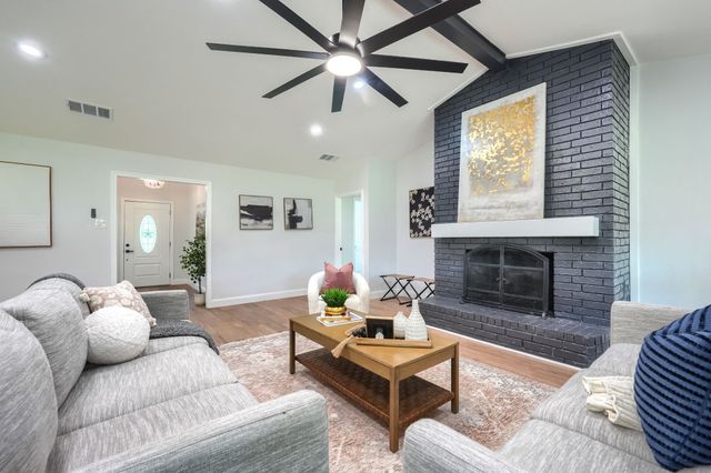 931 Meadow Drive, Rockwall, TX 75032