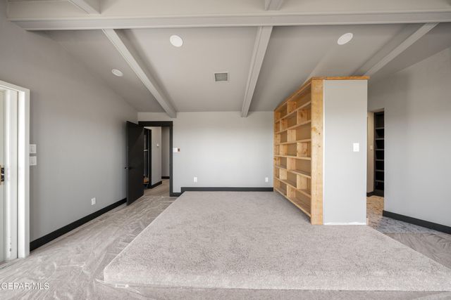 516 N SATELLITE Drive, El Paso, TX 79912