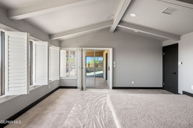 516 N SATELLITE Drive, El Paso, TX 79912