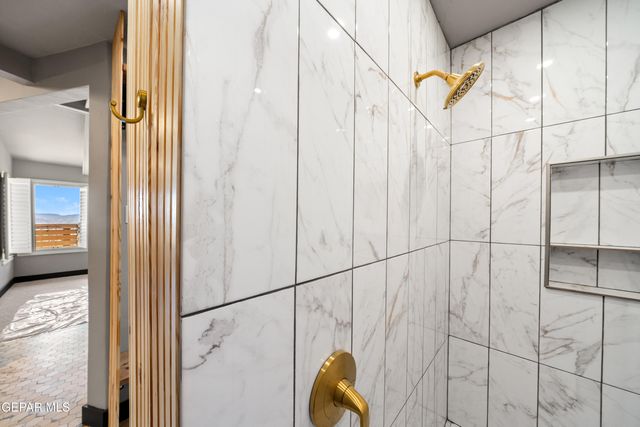 516 N SATELLITE Drive, El Paso, TX 79912