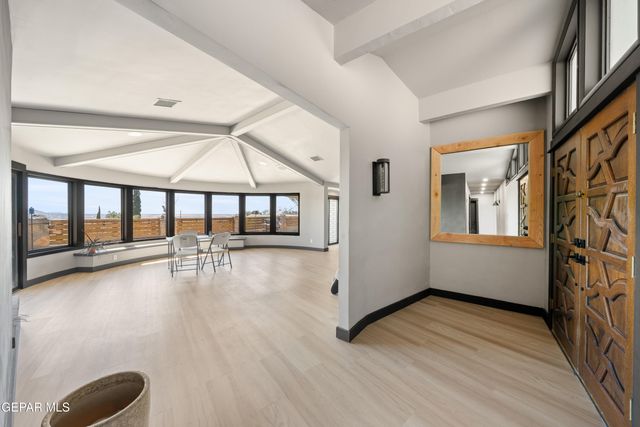 516 N SATELLITE Drive, El Paso, TX 79912