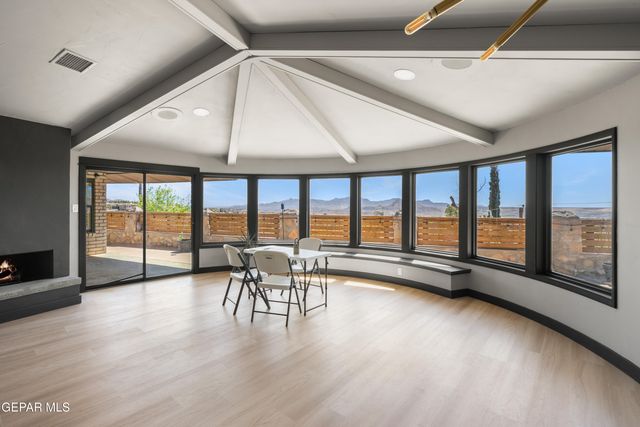 516 N SATELLITE Drive, El Paso, TX 79912