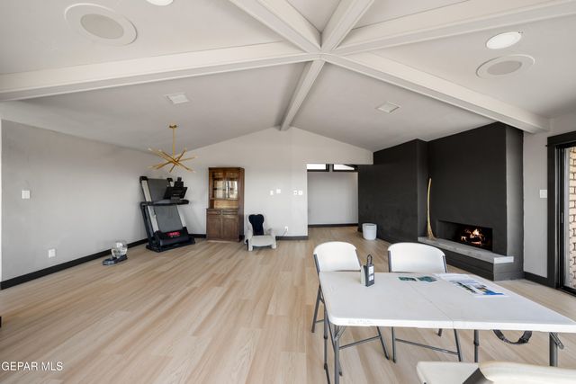 516 N SATELLITE Drive, El Paso, TX 79912