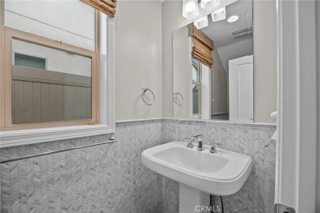 2828 Villa Catalonia Court, Corona, CA 92881