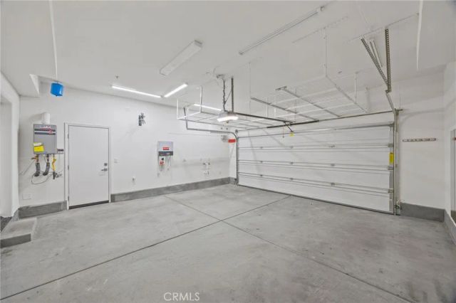 2828 Villa Catalonia Court, Corona, CA 92881