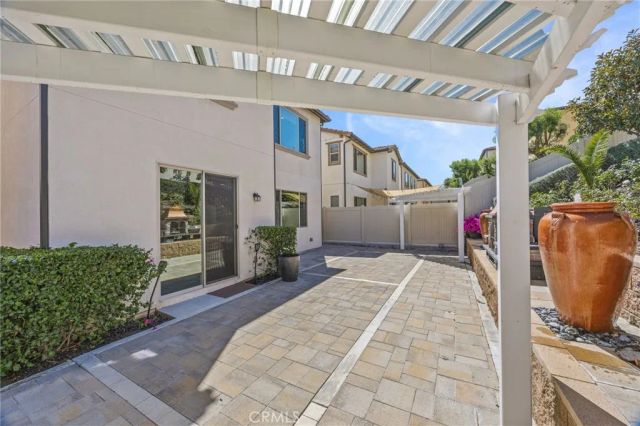 2828 Villa Catalonia Court, Corona, CA 92881