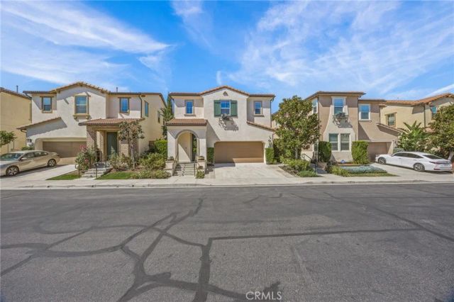 2828 Villa Catalonia Court, Corona, CA 92881
