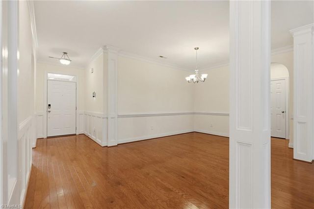 4806 Sterling Brooke Lane, Winston-salem, NC 27103