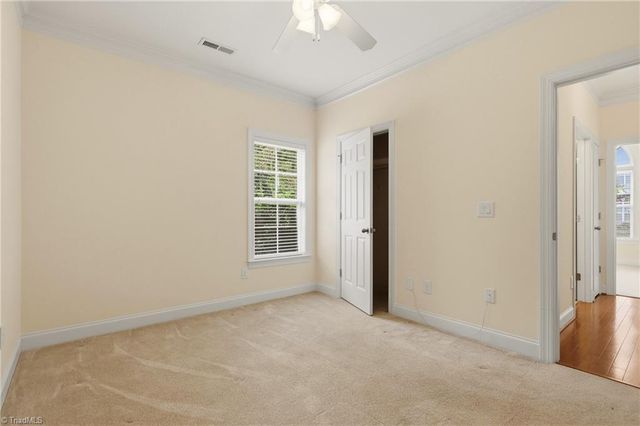 4806 Sterling Brooke Lane, Winston-salem, NC 27103