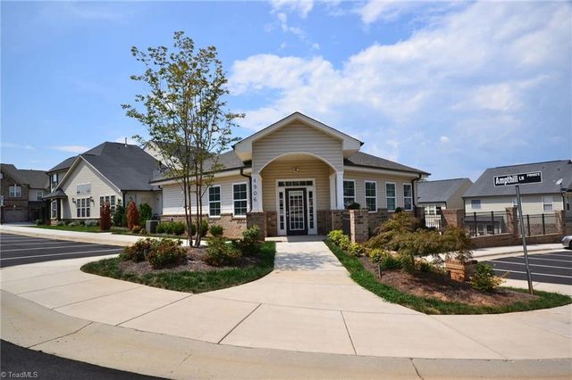 4806 Sterling Brooke Lane, Winston-salem, NC 27103