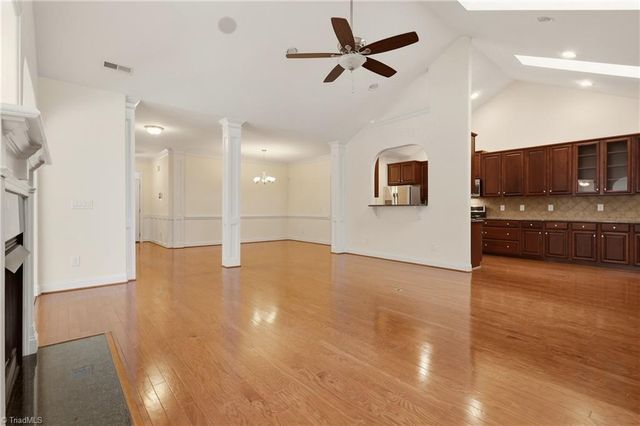 4806 Sterling Brooke Lane, Winston-salem, NC 27103