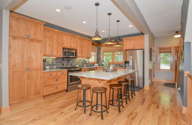 11315 Goose Lake Parkway, Maple Grove, MN 55369