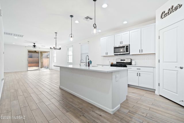 12486 N Reeves Place, Marana, AZ 85653