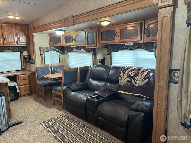 1899 State Route 506, Vader, WA 98593