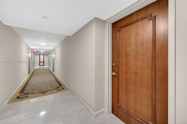 19355 Turnberry Way 17C, Aventura, FL 33180