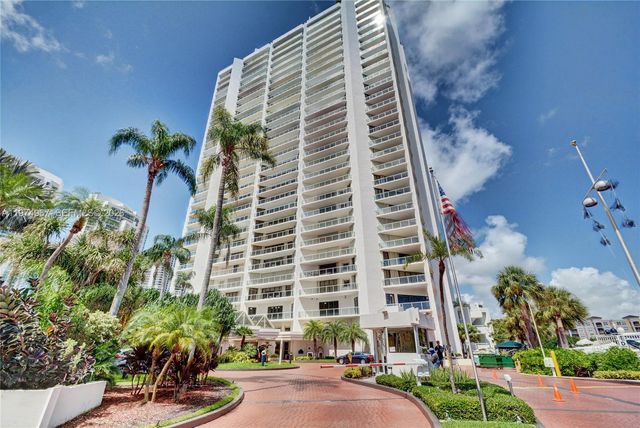 19355 Turnberry Way 17C, Aventura, FL 33180
