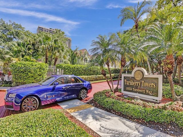 19355 Turnberry Way 17C, Aventura, FL 33180