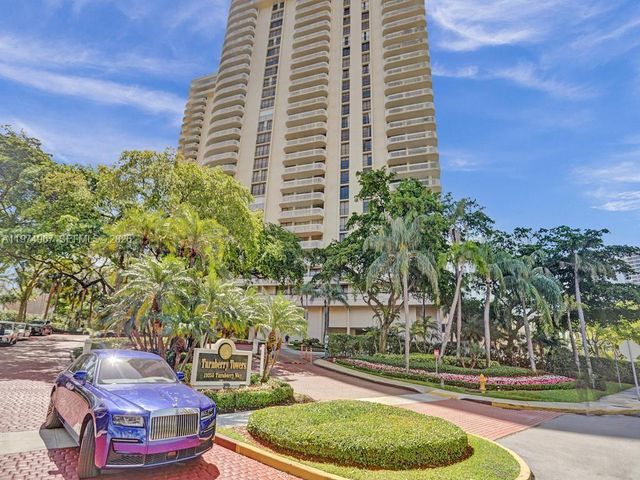 19355 Turnberry Way 17C, Aventura, FL 33180