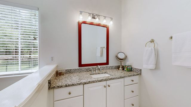 5516 Traceside Dr, Nashville, TN 37221