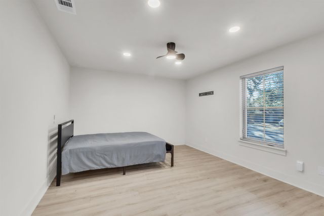 1315 E Fairmont St, Longview, TX 75601