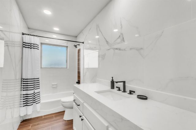 1315 E Fairmont St, Longview, TX 75601