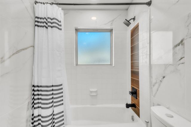 1315 E Fairmont St, Longview, TX 75601