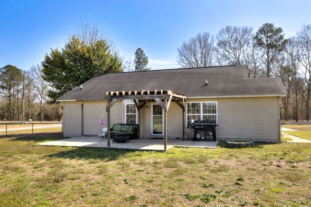 4385 Camden Highway, Dalzell, SC 29040