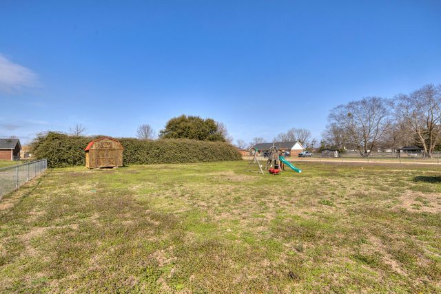 4385 Camden Highway, Dalzell, SC 29040