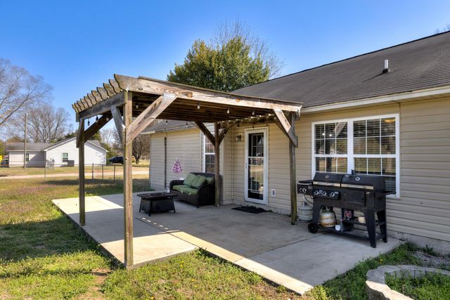 4385 Camden Highway, Dalzell, SC 29040