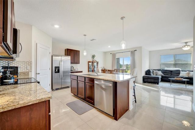 16341 LITTLE GARDEN DRIVE, Wimauma, FL 33598