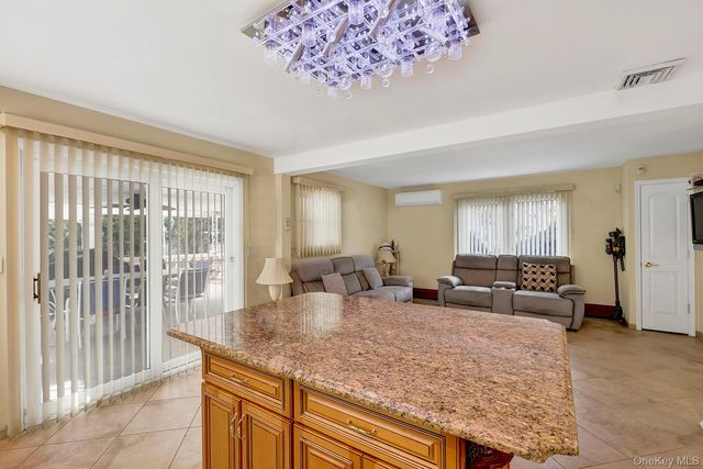 330 Bayville Avenue, Bayville, NY 11709