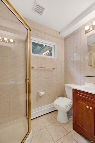 330 Bayville Avenue, Bayville, NY 11709