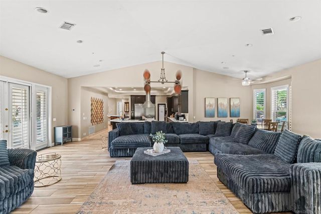 3525 Caroway Ct, El Cajon, CA 92019