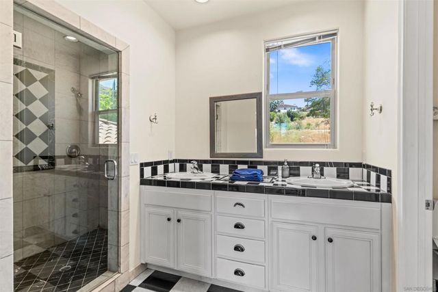 3525 Caroway Ct, El Cajon, CA 92019