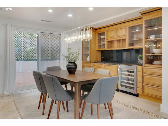 14885 Sw 100TH Ave, Tigard, OR 97224