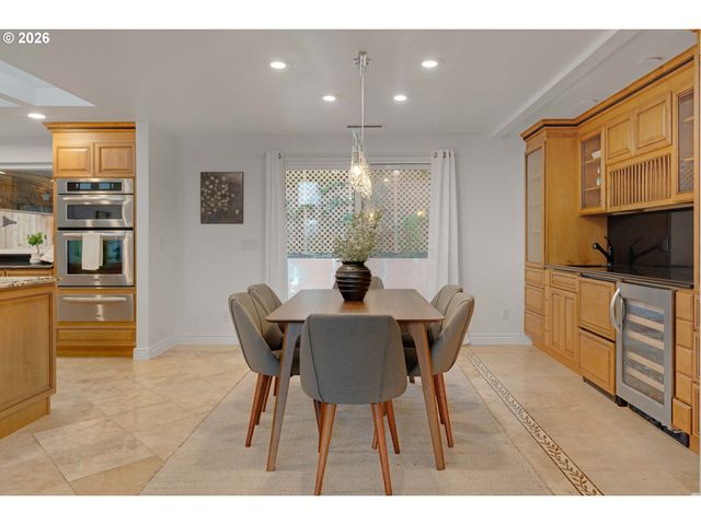 14885 Sw 100TH Ave, Tigard, OR 97224