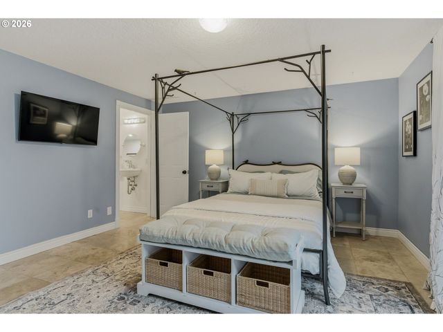 14885 Sw 100TH Ave, Tigard, OR 97224