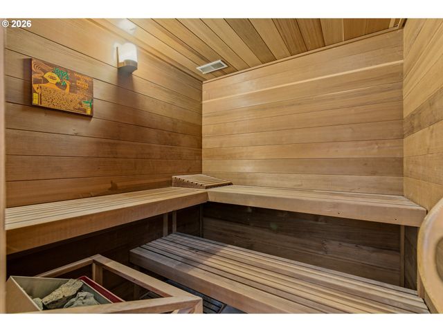 14885 Sw 100TH Ave, Tigard, OR 97224