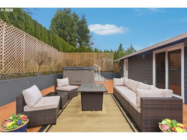 14885 Sw 100TH Ave, Tigard, OR 97224