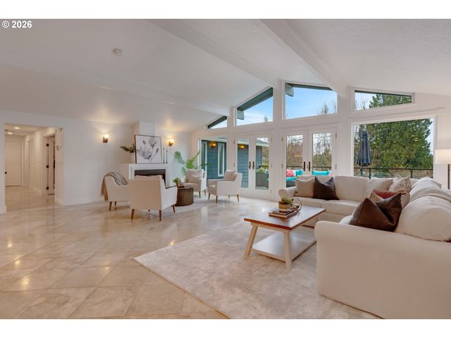 14885 Sw 100TH Ave, Tigard, OR 97224