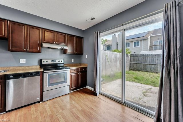 3835 Chimney Creek DR, Virginia Beach, VA 23462