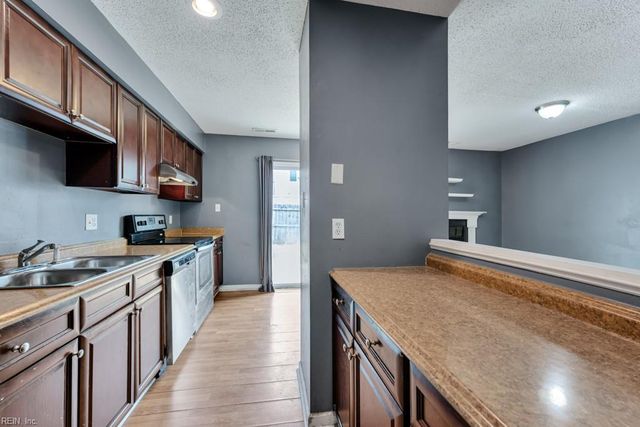3835 Chimney Creek DR, Virginia Beach, VA 23462