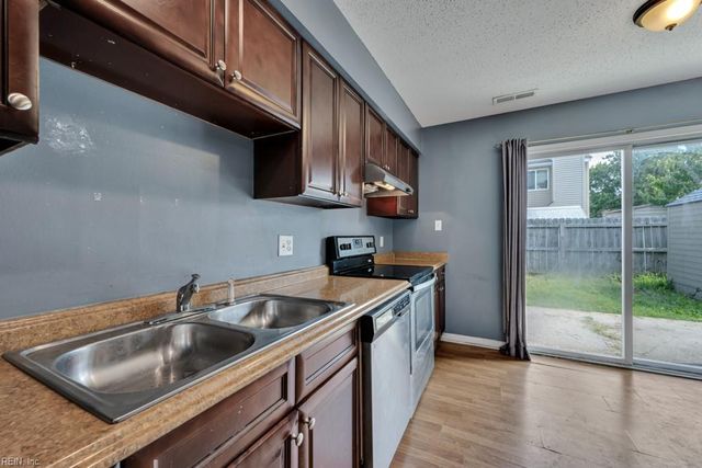 3835 Chimney Creek DR, Virginia Beach, VA 23462