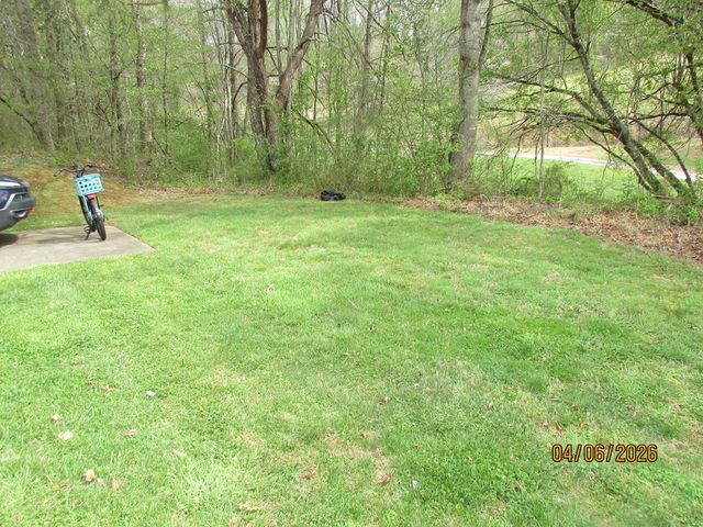 52 Mockingbird Lane, Hayesville, NC 28904